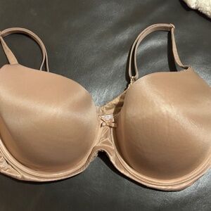 Victoria’s Secret Nude T-Shirt Bra Lined Demi Underwire 40D